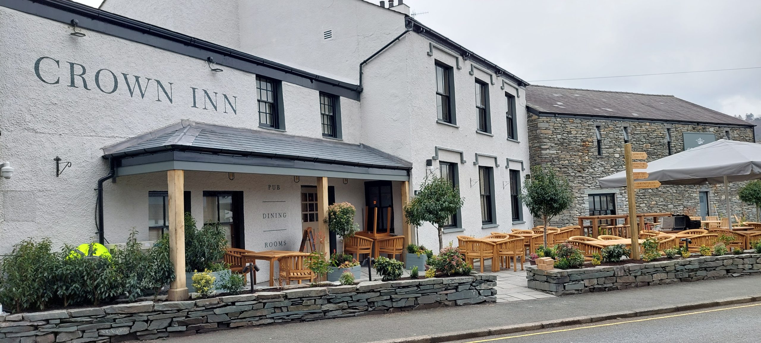 The front of The Crown Inn Robinsons Pub