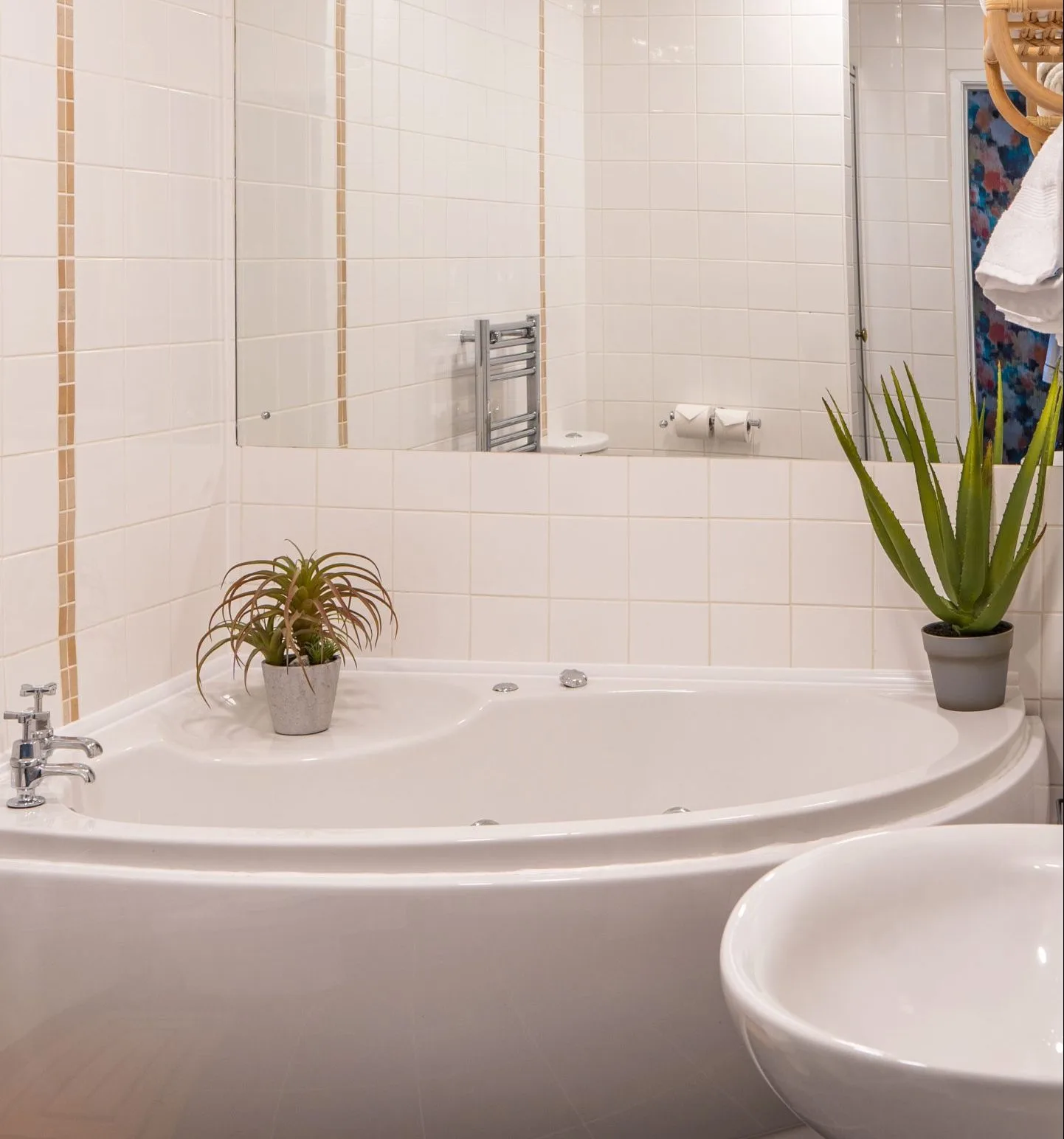 Hartford Hall Twin Room Bathroom